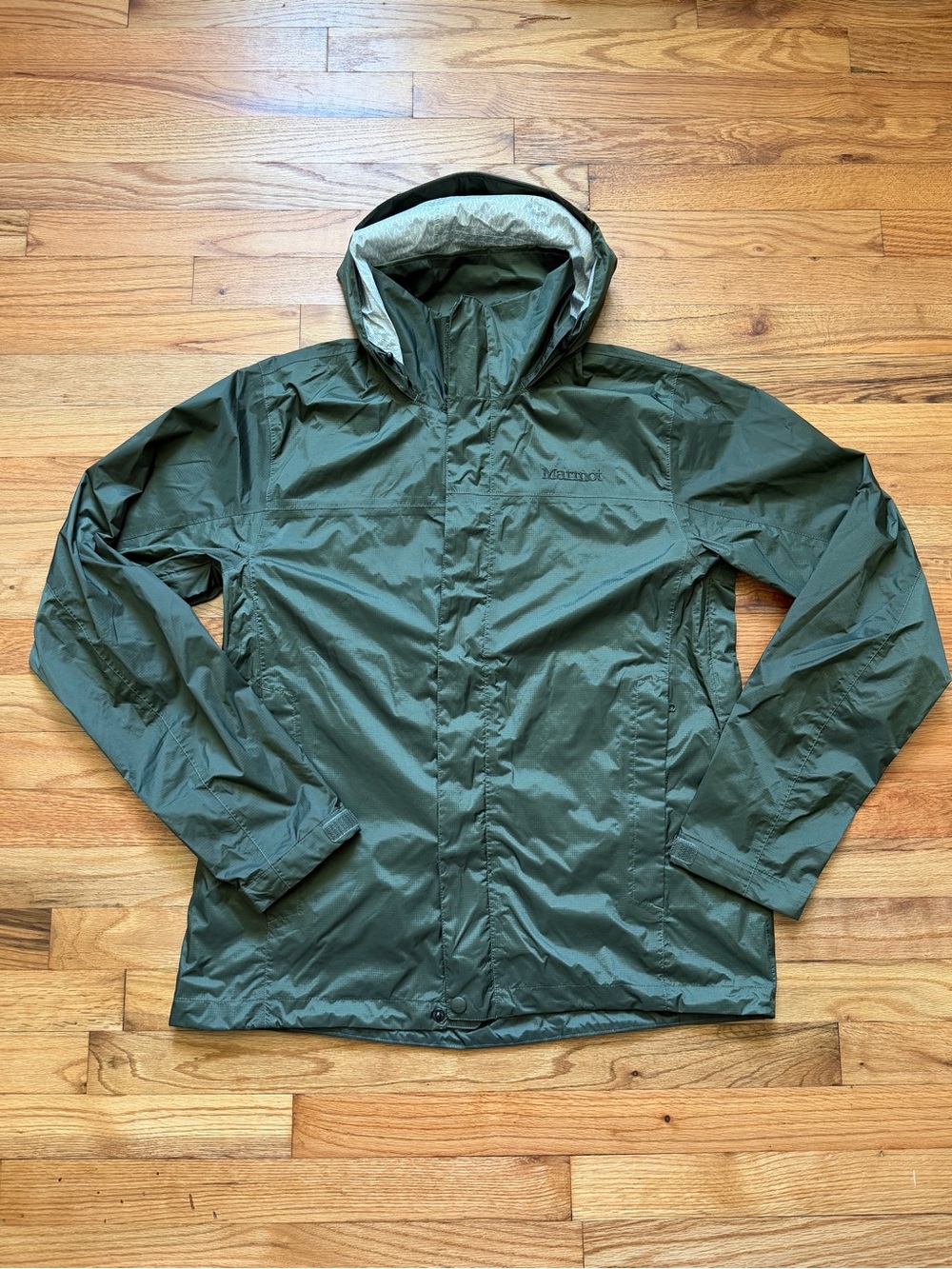Marmot Men's Hooded Rain Shell in Olive